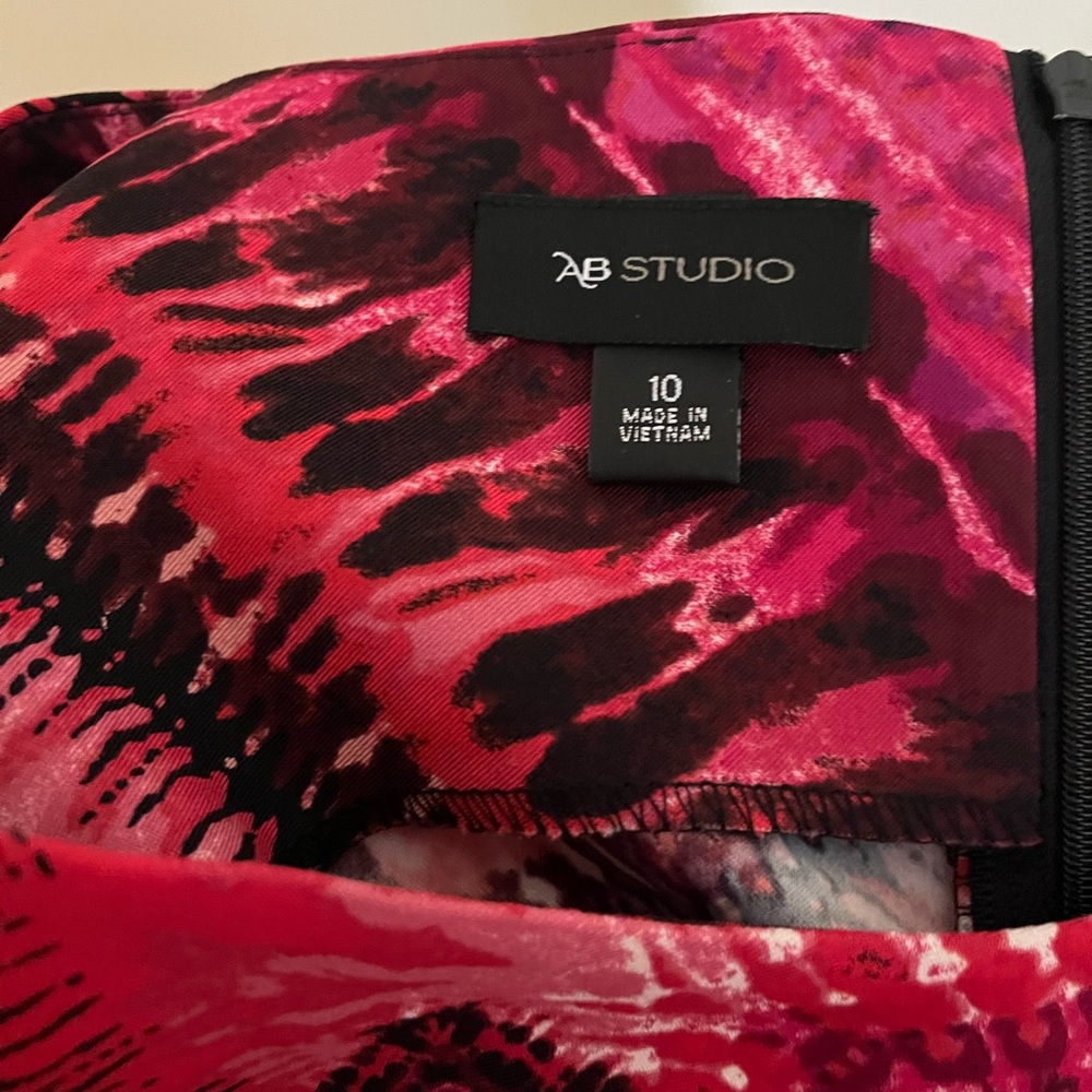 AB Studio Vibrant Pink and Black Geometric Mini Dress - Picture 5 of 6